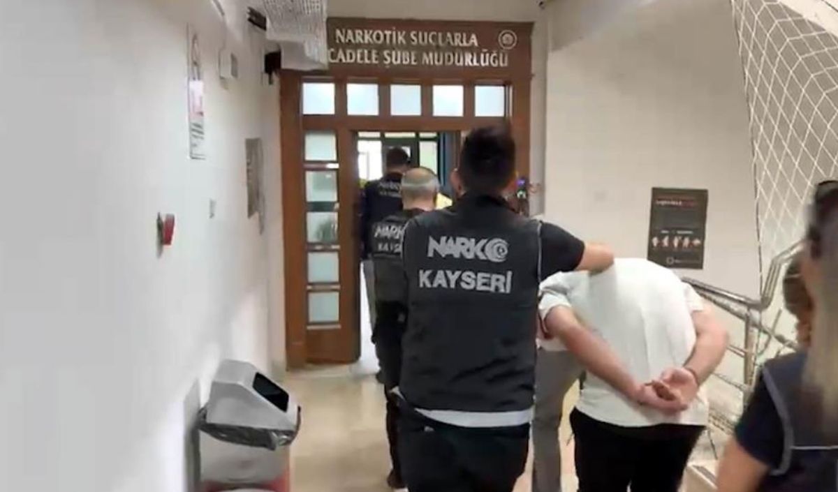 Kayseri̇ 280 Persolnel 22 Gözalti (2)