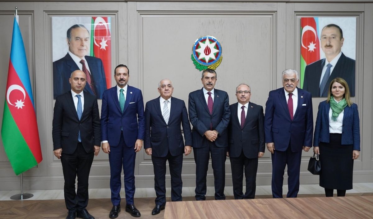 Bakan Tekin Başbakan Asadov Ile Eğitim Iş Birliğini Görüştü (2)