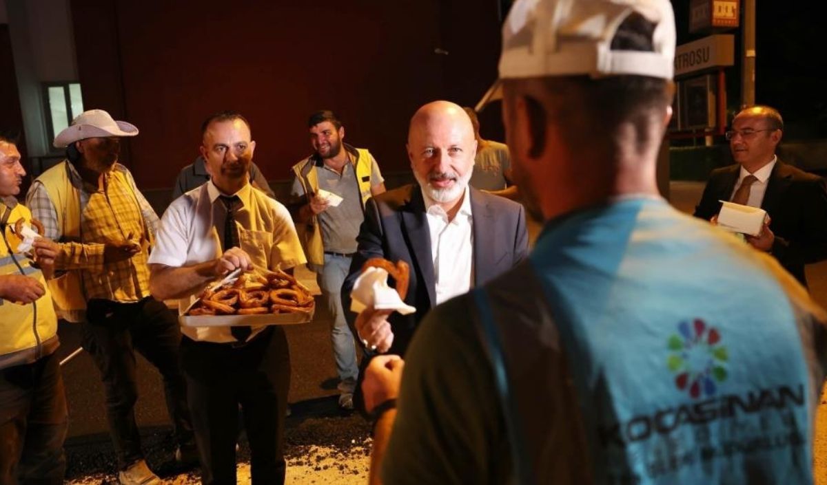 Başkan Çolakbayrakdar Mete Caddesi Rekor Sürede Yenilendi (2)