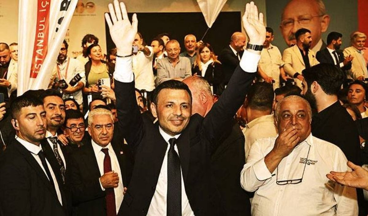 Chp İstanbul Il Kongresi Iptal Edildi, Özgür Çelik Ve Yönetimi Görevden Alındı (2)