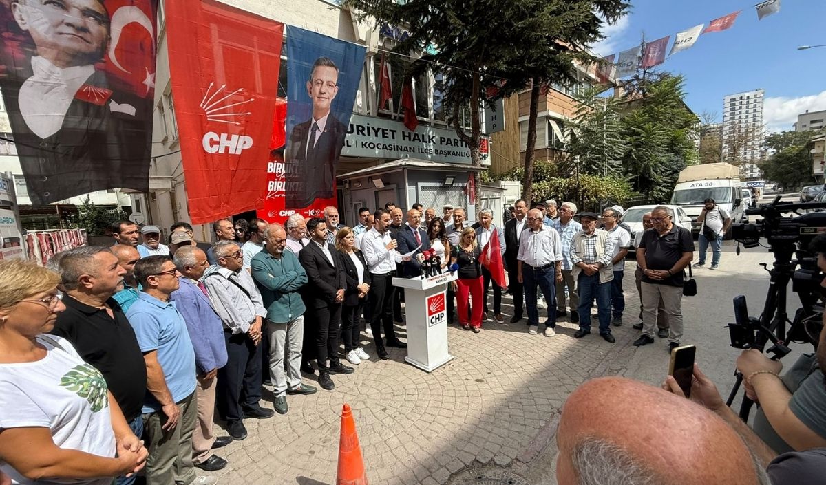 Chp Kayseri’de Kuruluş Haftası Açıklaması ‘Kararı Tanımıyoruz’ (2)