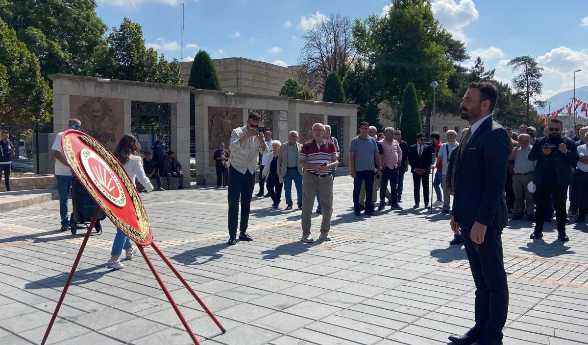 Chp Kayseri’den 102. Yıl Mesajı! ‘Cumhuriyetin Son Kalesi Chp’dir’ (2)