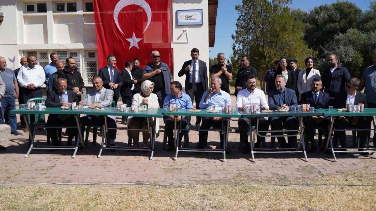 Çiftçilerin Sesi Salur’dan Yükseldi Ak Parti Heyeti Talepleri Not Aldı