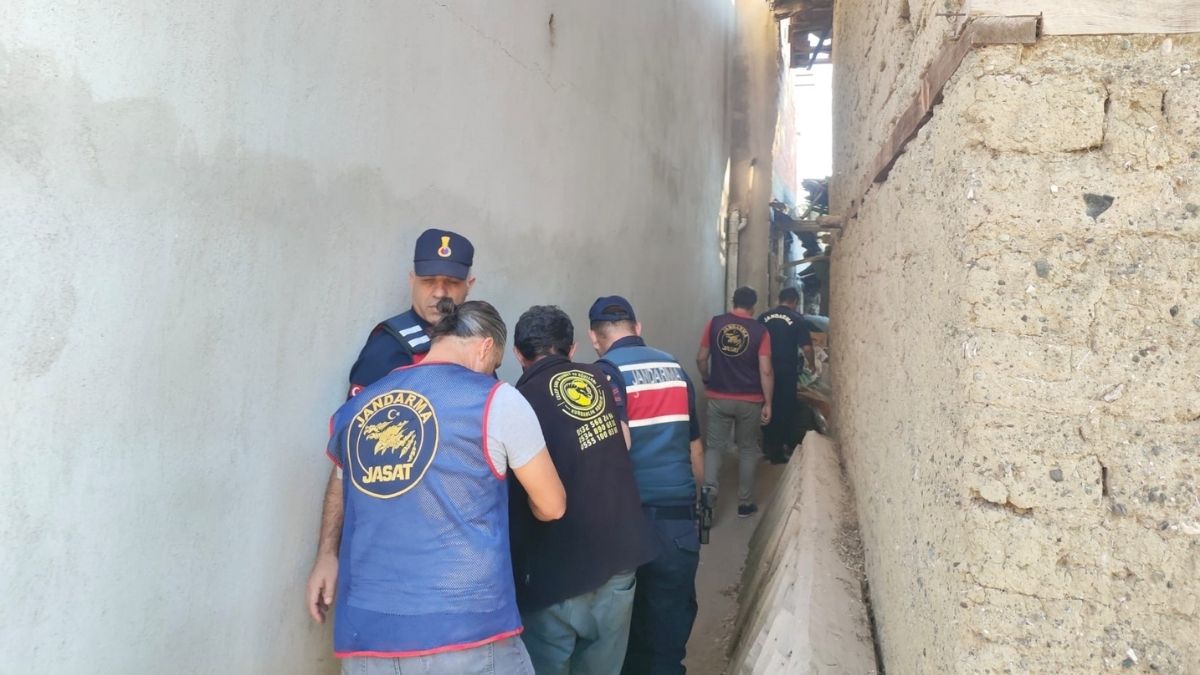 Denizli Babaannesini Tuple Oldurdu (3)
