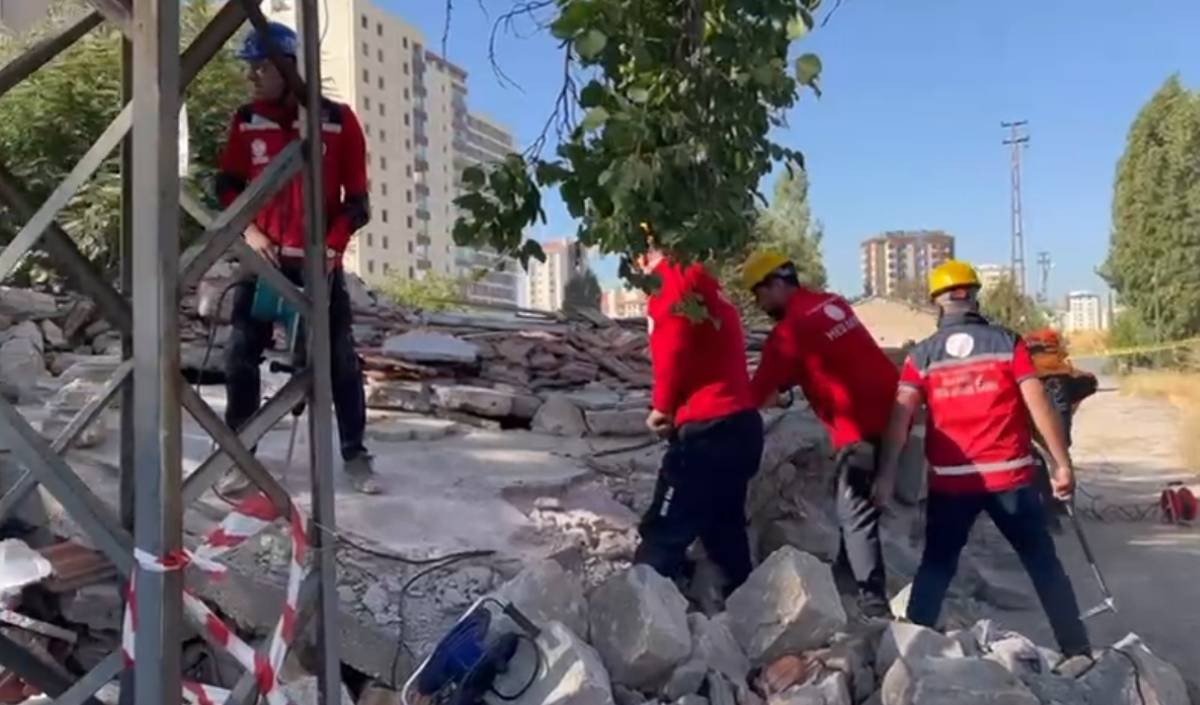 Deprem Tatbikatı (4)