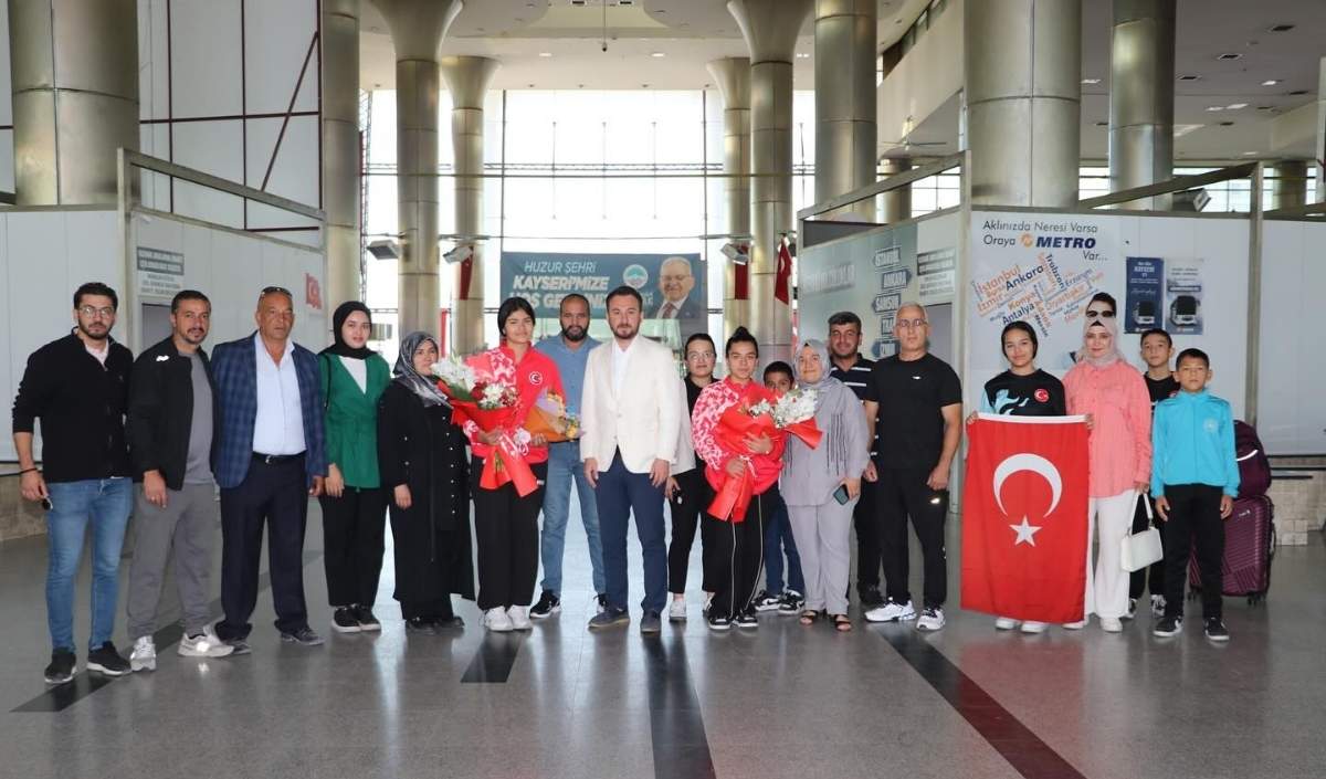 Dünya Ikincisi Erva (3)