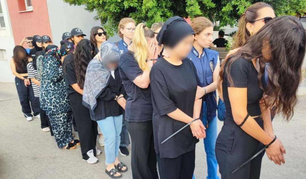 Eş Zamanlı Düzenlenen Yasadışı Bahis Operasyonunda 9’U Kadın 33 Şüpheli Gözaltına Alındı (3)