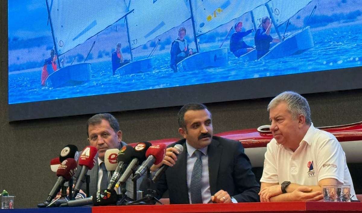 Gi̇zemli̇ Şehi̇rd (1)