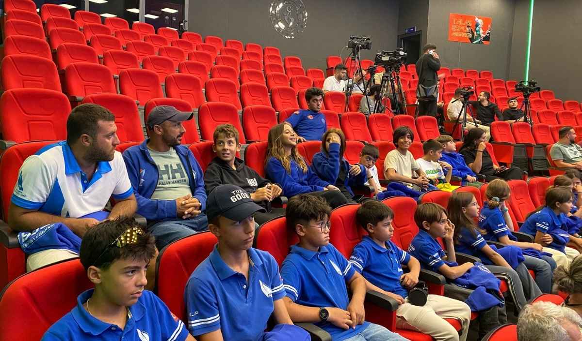 Gi̇zemli̇ Şehi̇rd (3)
