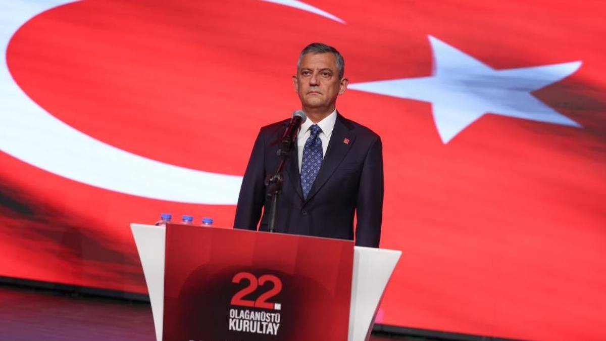 CHP OLAĞANÜSTÜ KURULTAYI