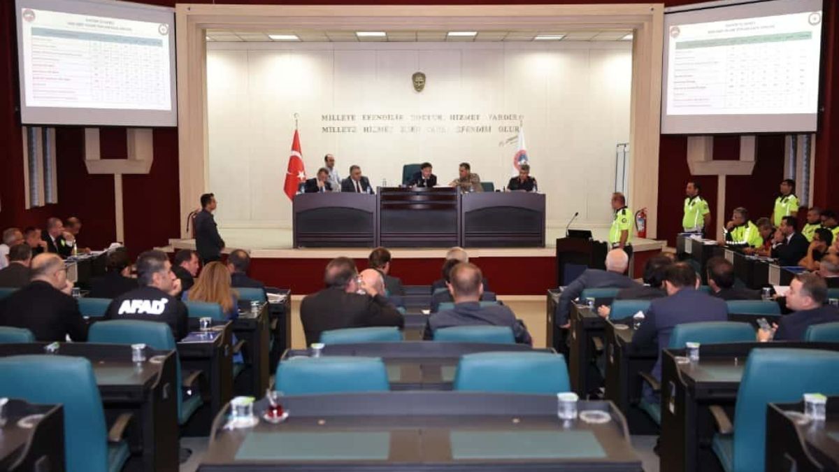 Kayseri Vali Cicek Karayollari (6)