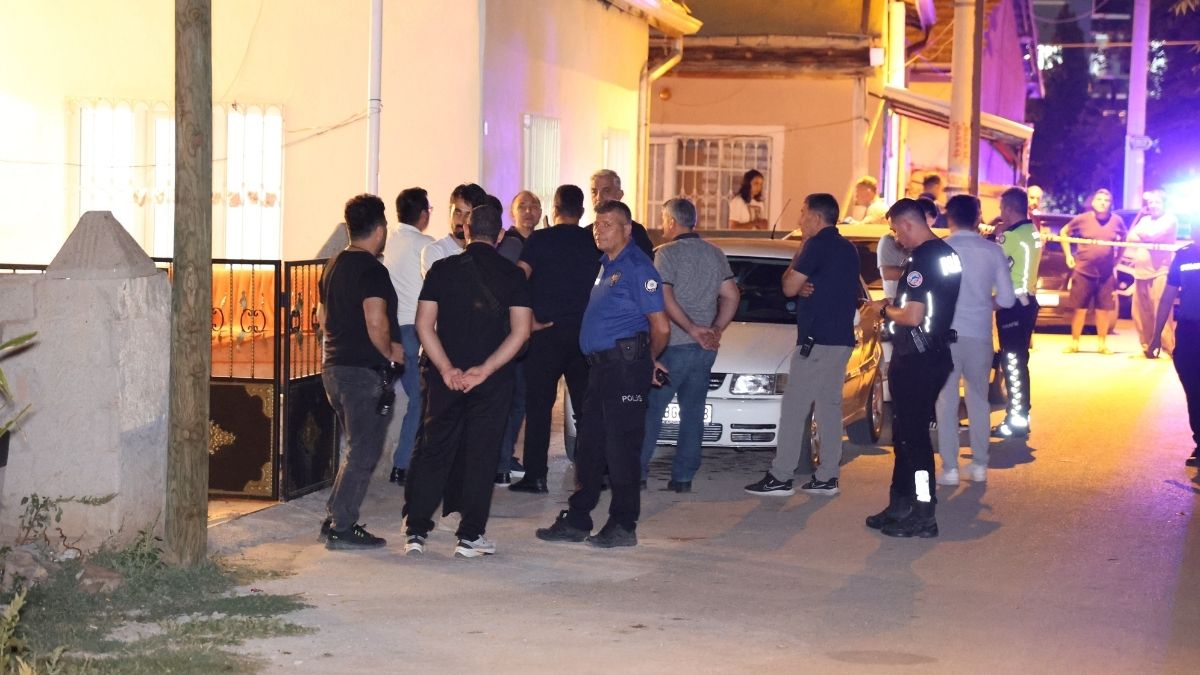 Komşusuna, Annesine Ve Kardeşine Kurşun Yağdırdı, Ardından Kafasına Sıktı! (4)
