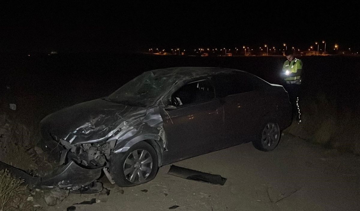 Konya’da Otomobil Tarla Yoluna Takla Attı 1 Yaralı (1)