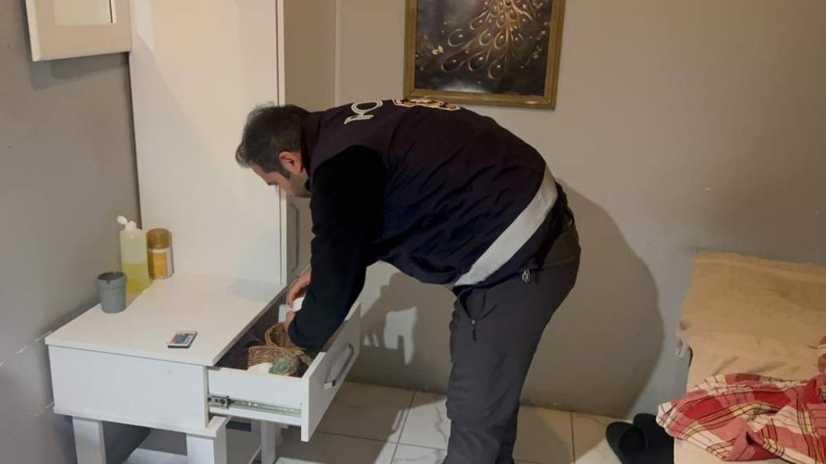 Niğdede Masaj Salonunda Bakın Ne Yapıyorlardı-1