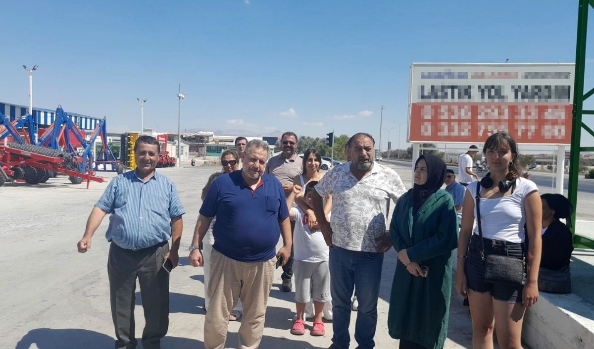 Otobüs Seferi Çileye Döndü! Mazot Bitince 40 Yolcu Yolda Kaldı (1)