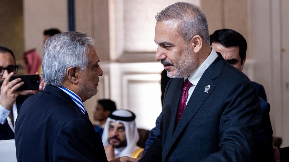Saldırı Sonrası Hakan Fidan Başkent Doha’da (3)
