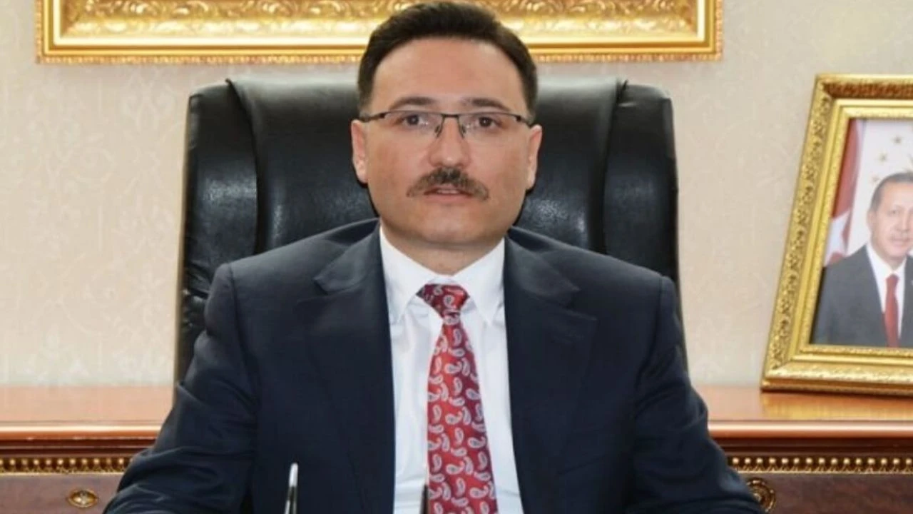 Vali Gokmen Cicek Genclerimizi Zehirlemek Isteyenlere Karsi Bir Meydan Okuyoruz 1