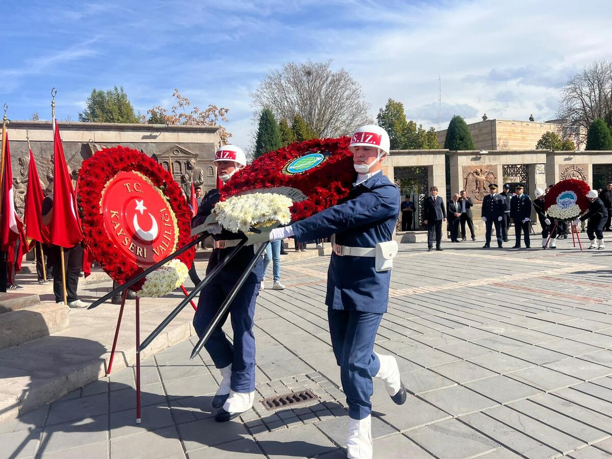 cumhuriyet meydanı