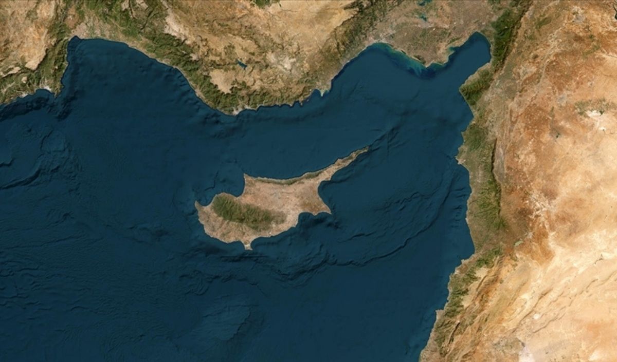 82 Kıbrıs (2)