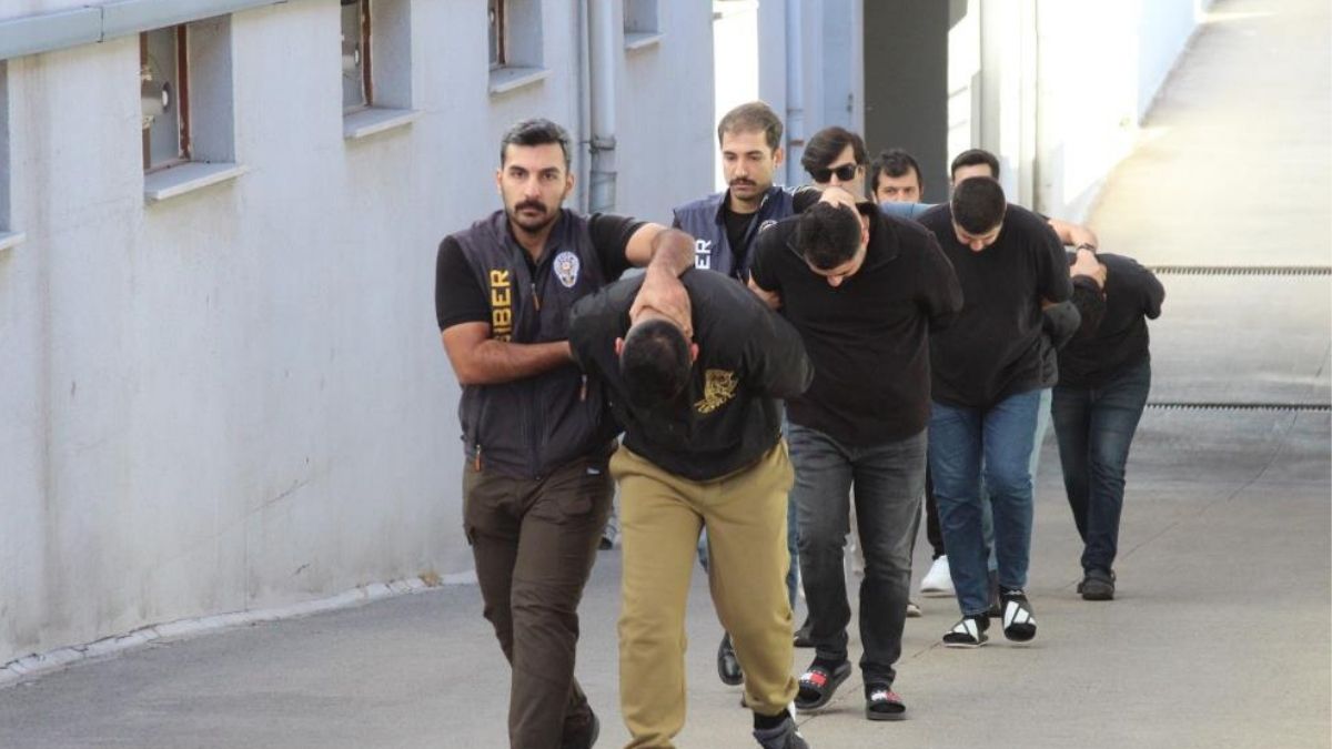 Adana Dolandırıcılar (1)