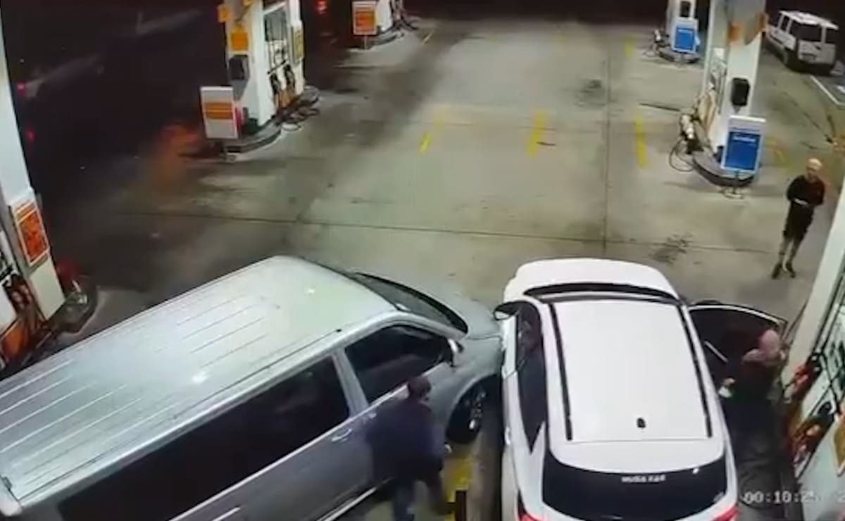 Akaryakıt Istasyonu Kavga