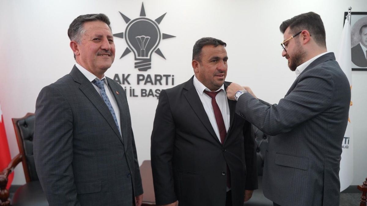 Akparti Kayseri Rozet (4)