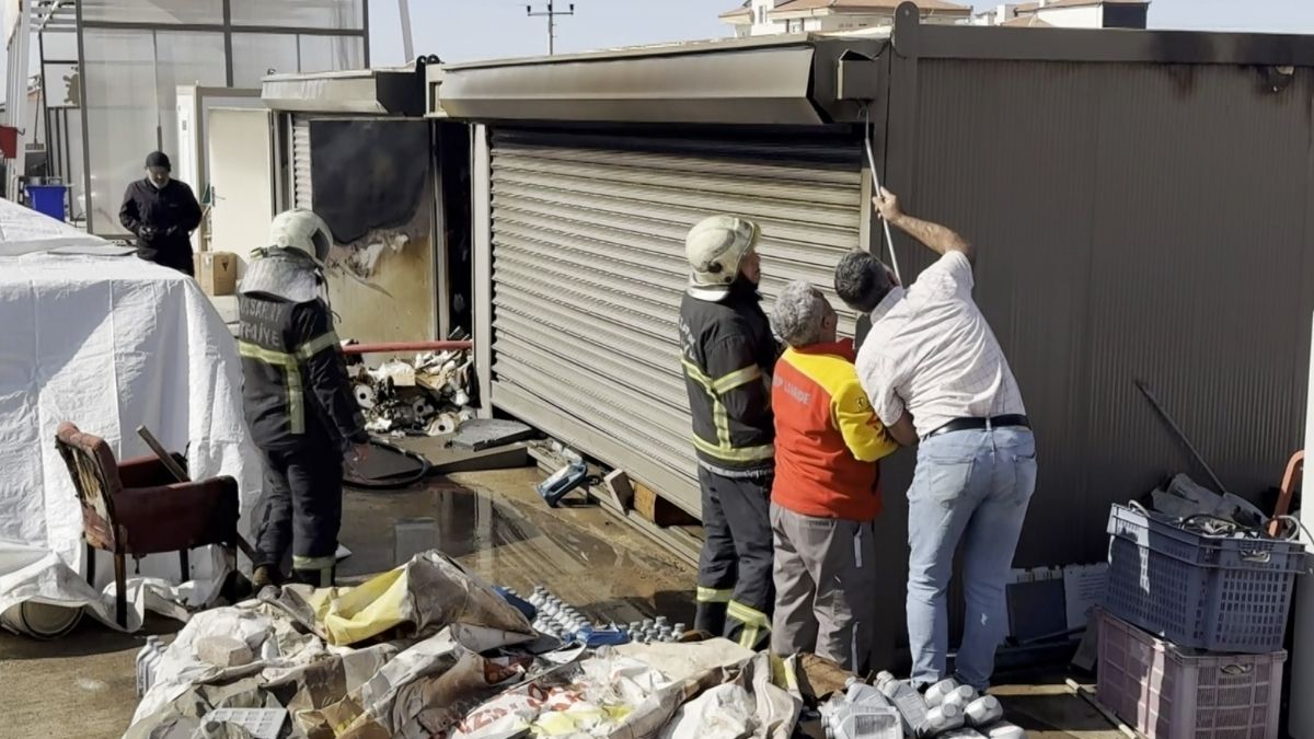 Aksaray Akaryakıt Yangın (5)