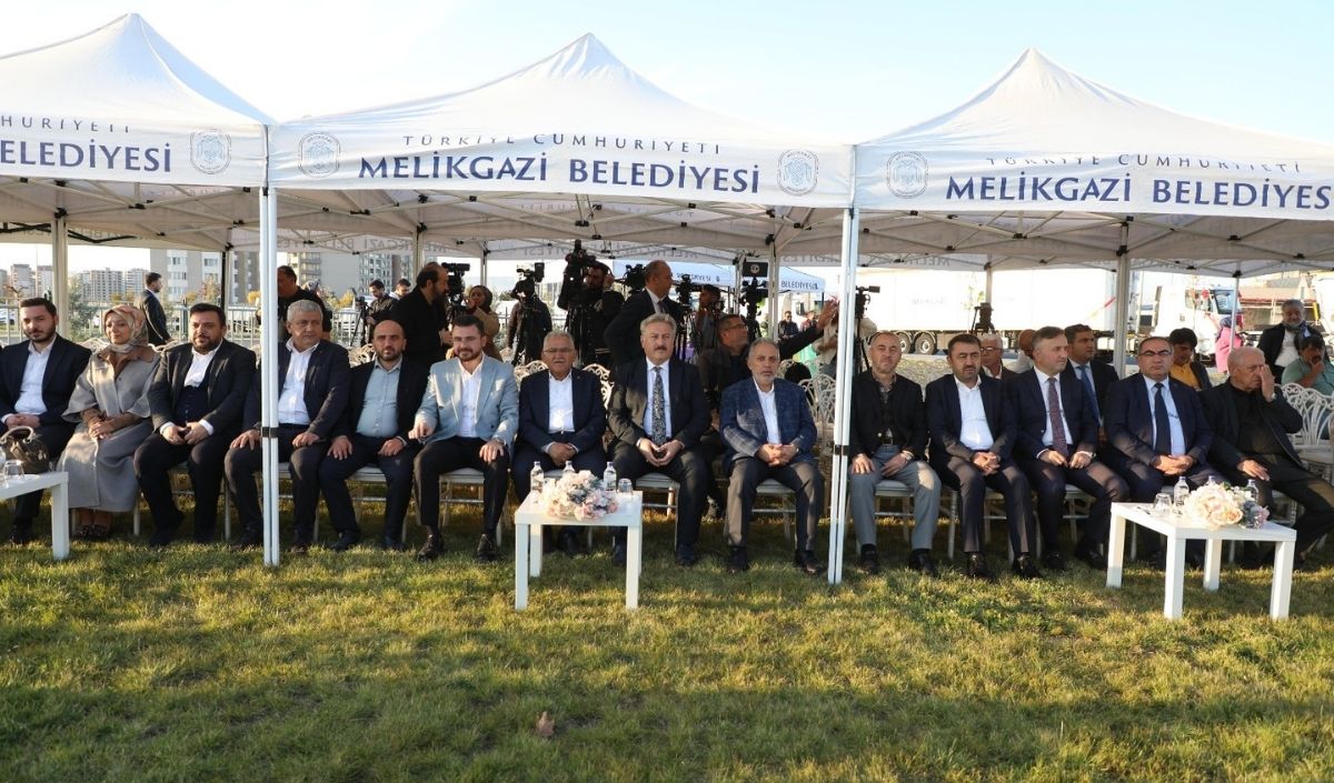 Albayrak Caddesi Trafiğe Açıldıbaşkan Palancıoğlu’ndan 500 Milyonluk Yatırım (4)