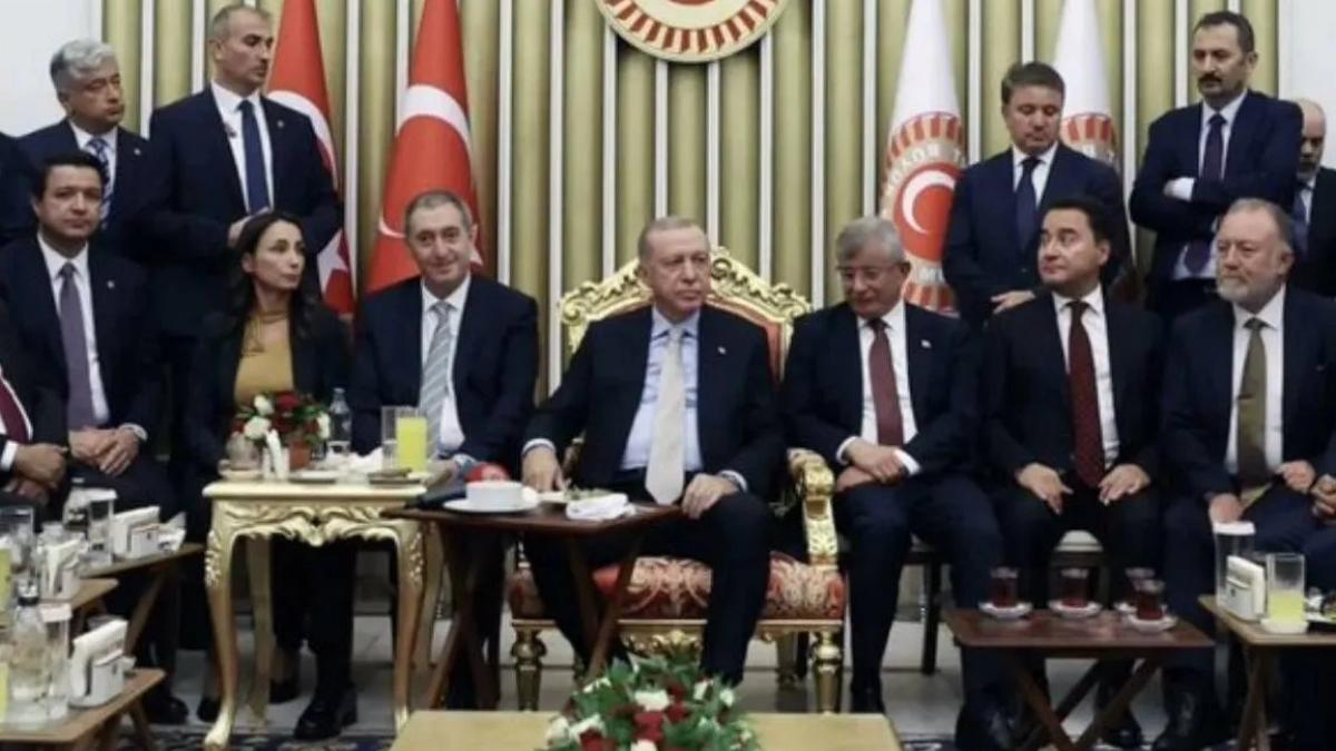 Ali Babacan Ak Partiye Mi Dönüyor