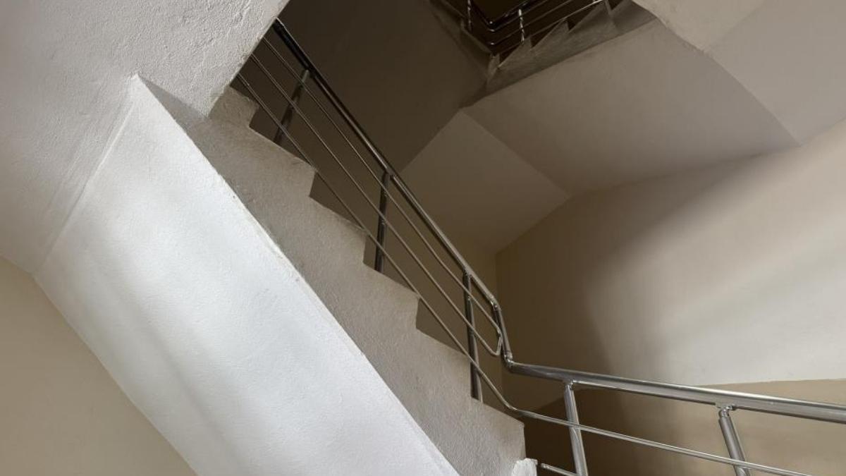 Apartman Boşluğuna Düştü3
