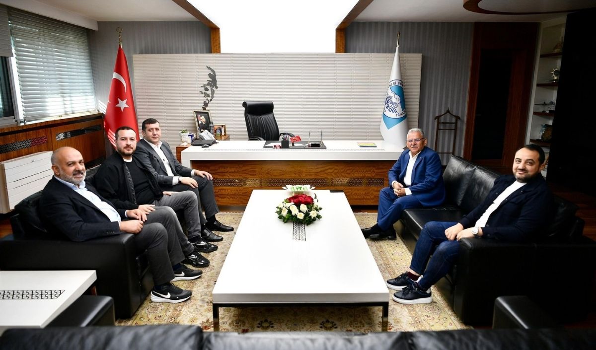 Baki Ersoy Gençlik Ve Spor Bakanı Ziyaret (3)
