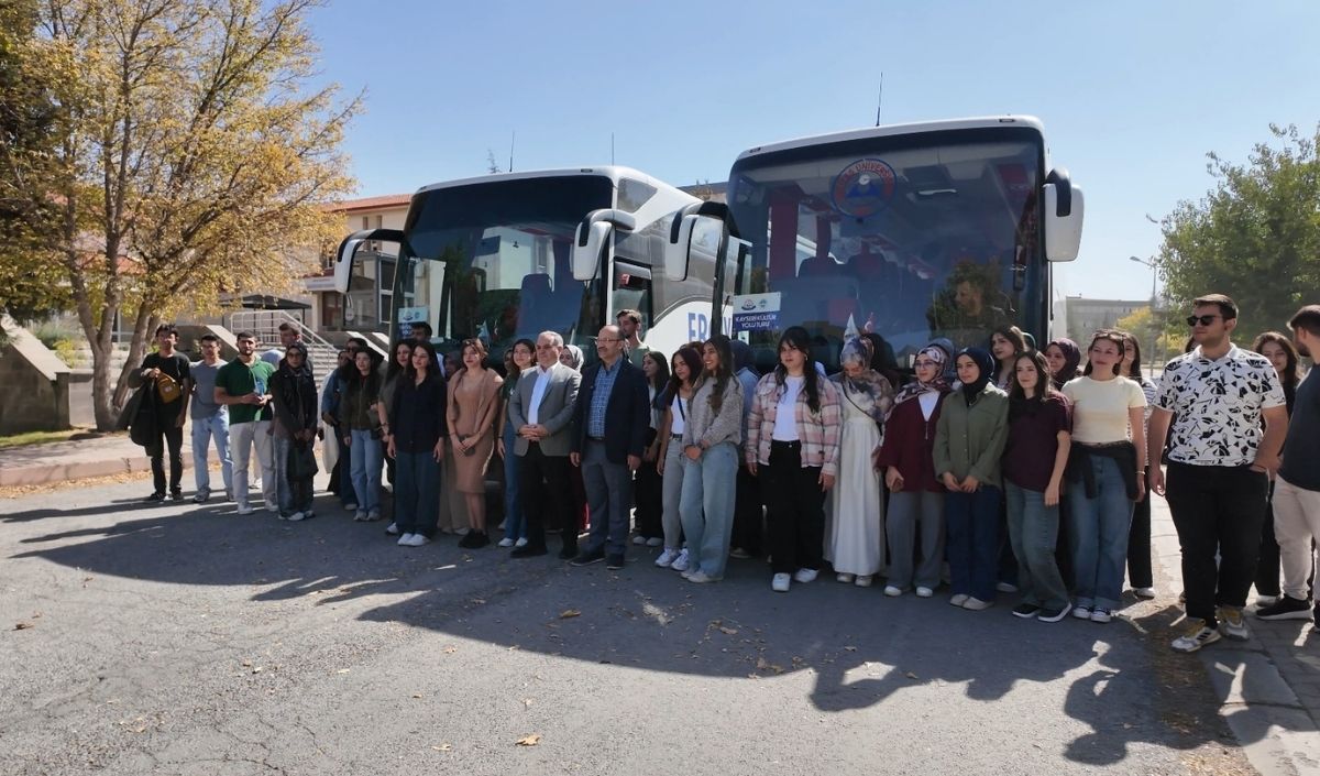 Başkan Büyükkılıç’tan Üniversitelilere Kültür Yolu Desteği (5)