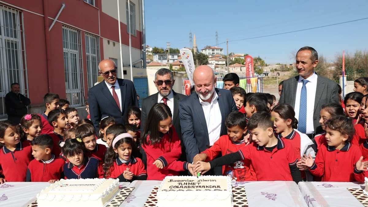 Başkan Çolakbayrakdar 'Mutlu Çocuklar Güçlü Türkiye’nin Teminatıdır'6