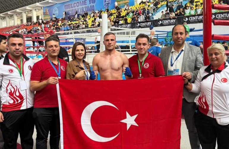 Bekir Tosun Dünya Şampiyonu Oldu
