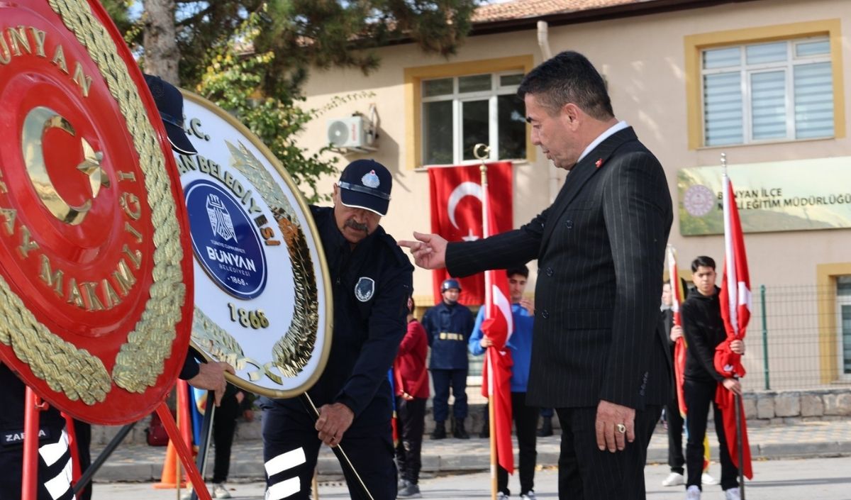 Bünyan Çelenk Bırakma Töreni (2)