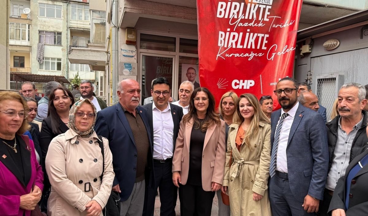 Chp Kayseri İl Başkanı Ümit Özer Yeni Il Binasını Gezdi (6)