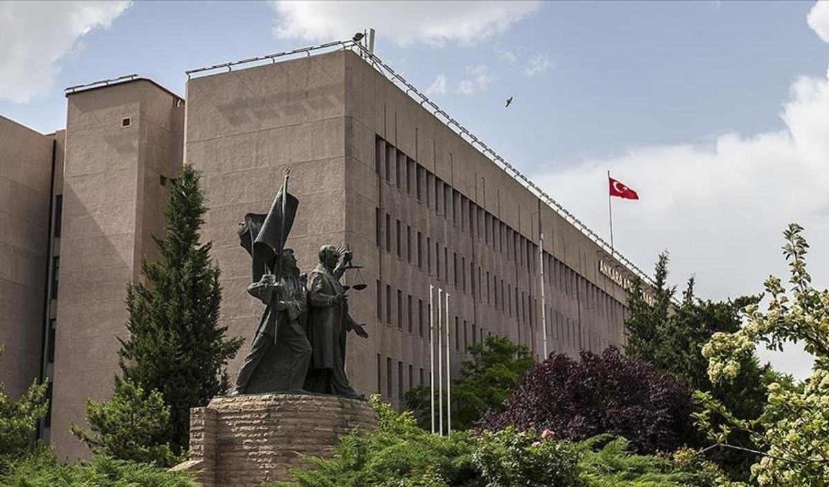 Chp’de Kurultay Krizi İl Kongrelerinin Iptali Için Dava Açıldı (2)