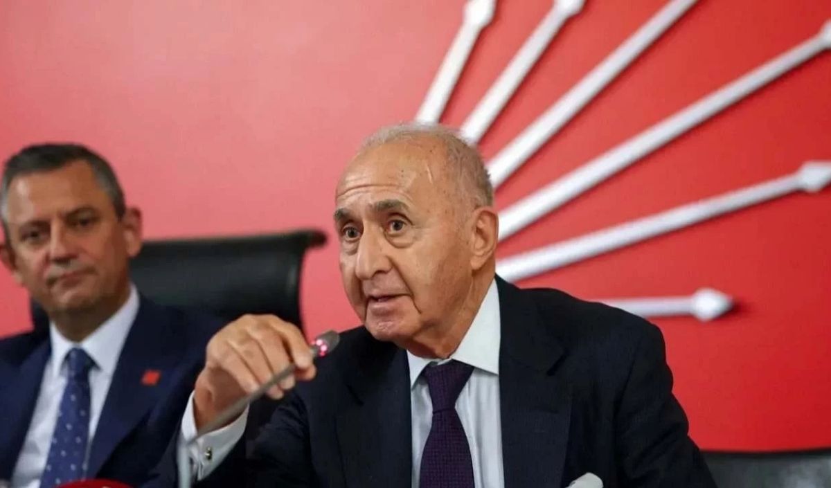 Chp’nin Eski Genel Başkanı Hikmet Çetin Yoğun Bakımda (1)