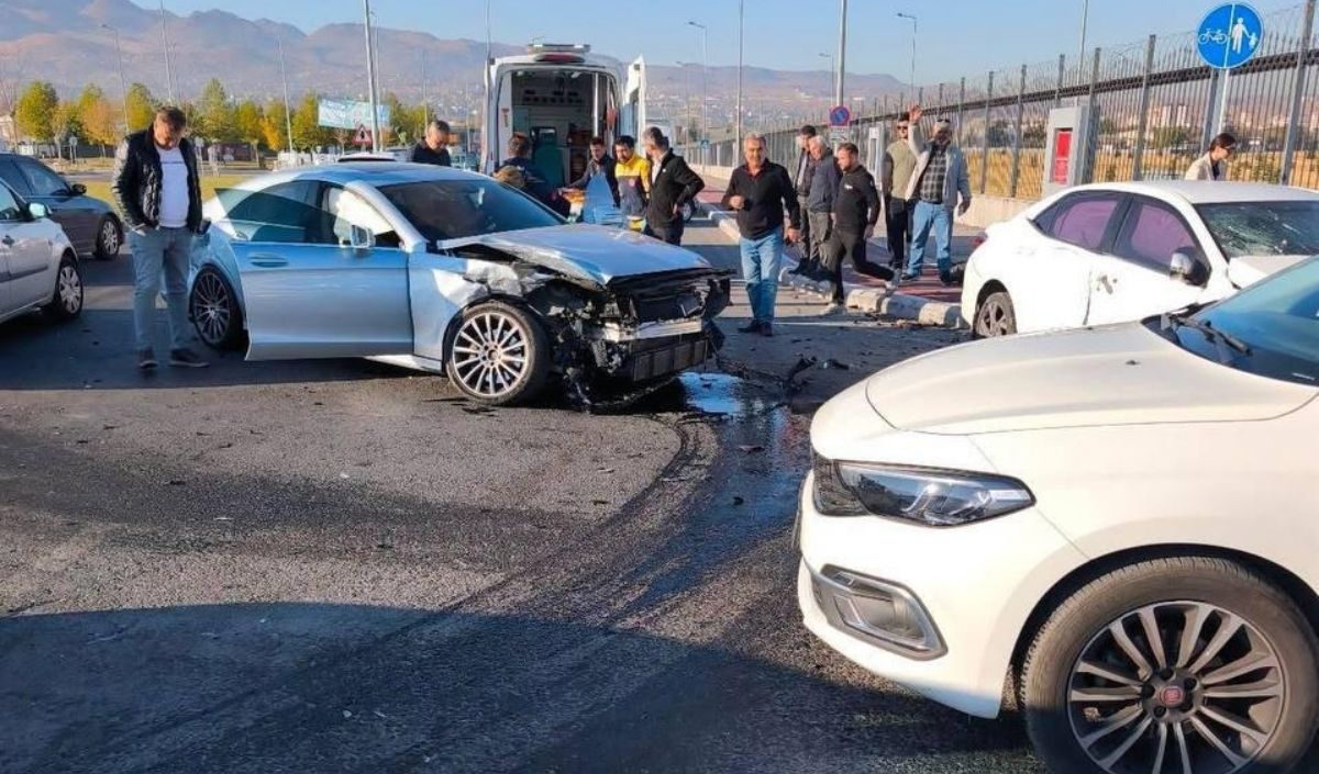 Esenyurt Kaza Araçlar Pert (1)