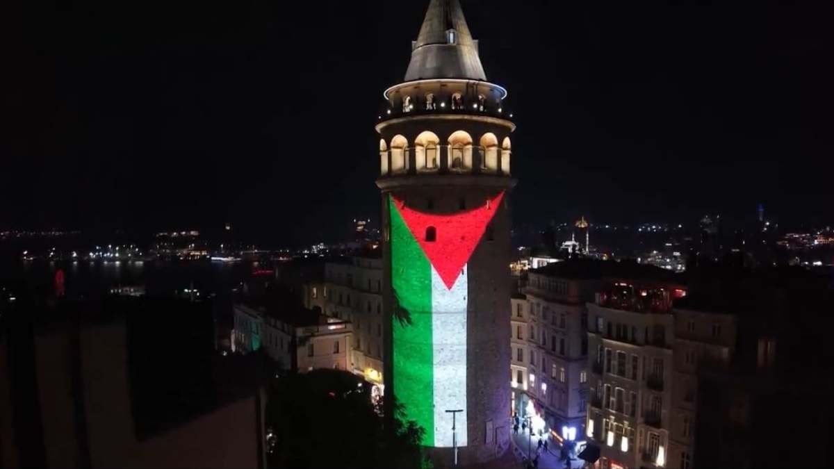 Galata Kulesi Filistin Bayrağı3