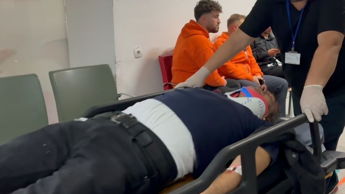 Hastaneye Giden Doktor Ambulansla Çarpıştı 1’I Doktor 7 Kişi Yaralandı!