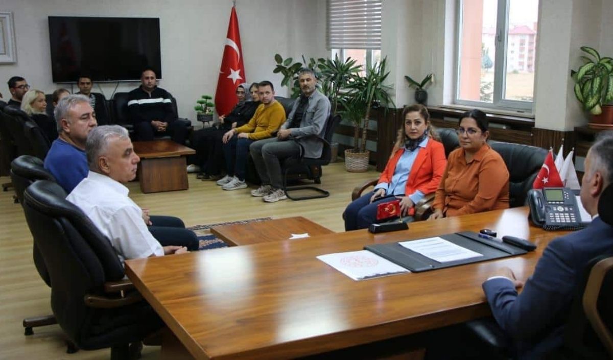 İl Millî Eğitim Müdürü Coşkun Esen Personelle Bilgilendirme Toplantısında Buluştu (1)