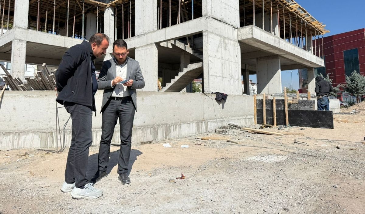 Incesu Belediye Merkezde (2)