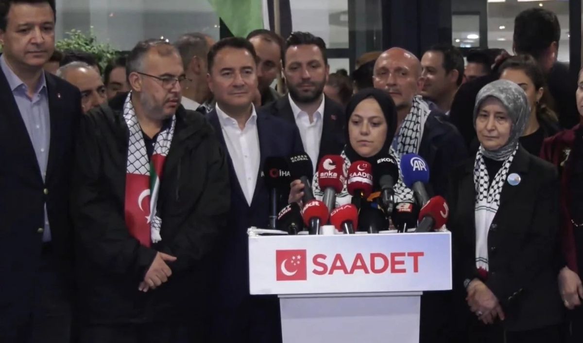 İsrail'in Alıkoyduğu Türk Milletvekilleri İstanbul’a Döndü (2)