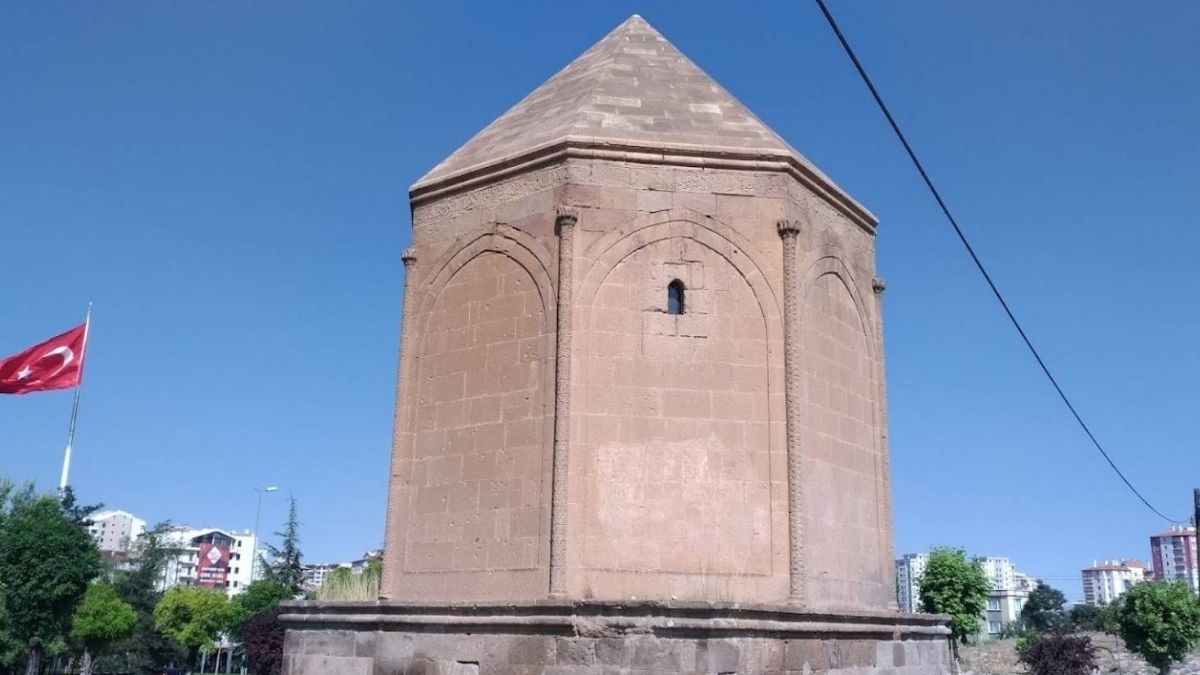 Kayseri Çifte Kümbet (4)