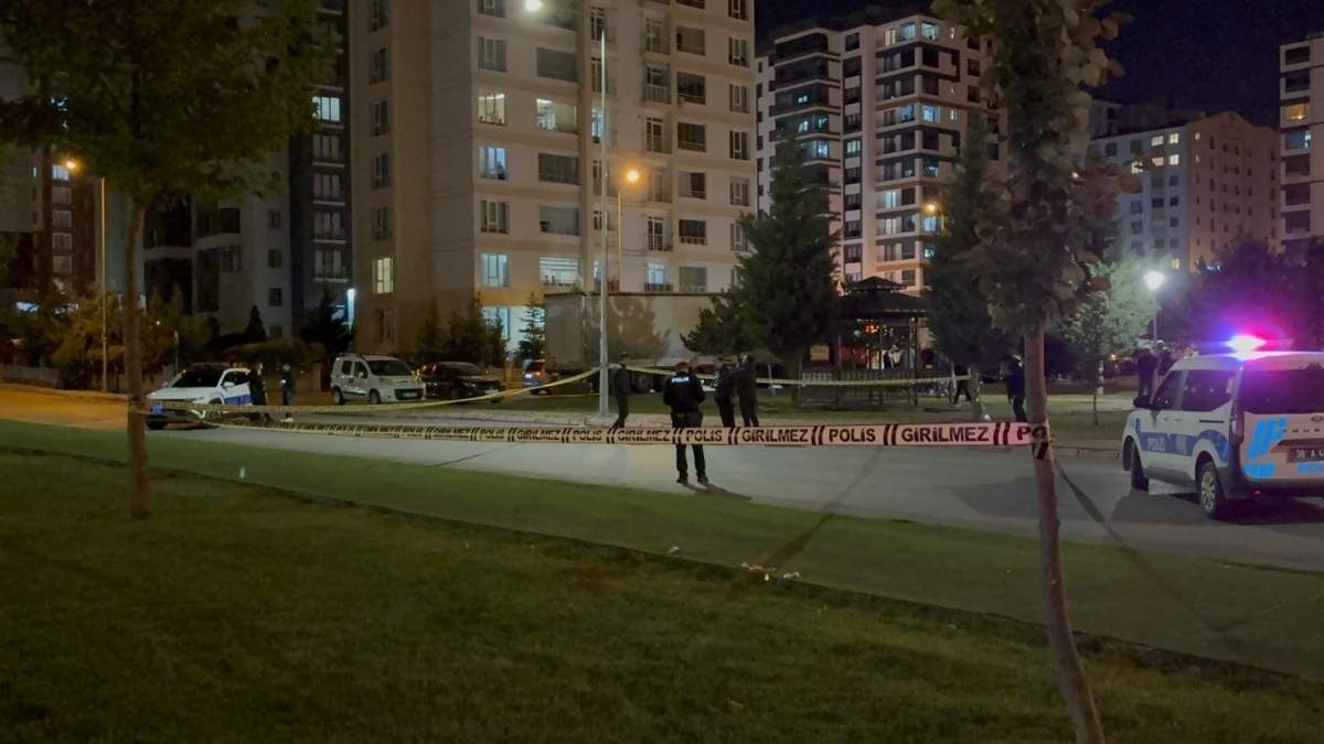 Kayseri Melikgazi’de Parkta Bıçaklı Kavga 4 Yaralı, 4 Gözaltı!4
