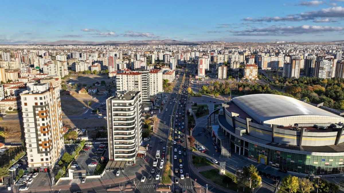 Kayseri Sokaklarında Cumhuriyet Rüzgarı Ay Yıldız Turunda Neler Yaşandı5