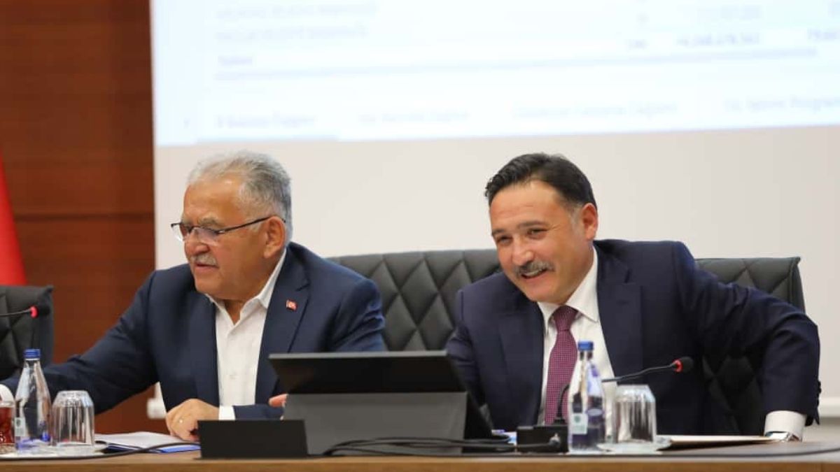 Kayseri Valisi Gökmen Çiçek Başkanlığında Düzenlenen İl Koordinasyon Kurulu 4. Dönem Toplantısı (4)