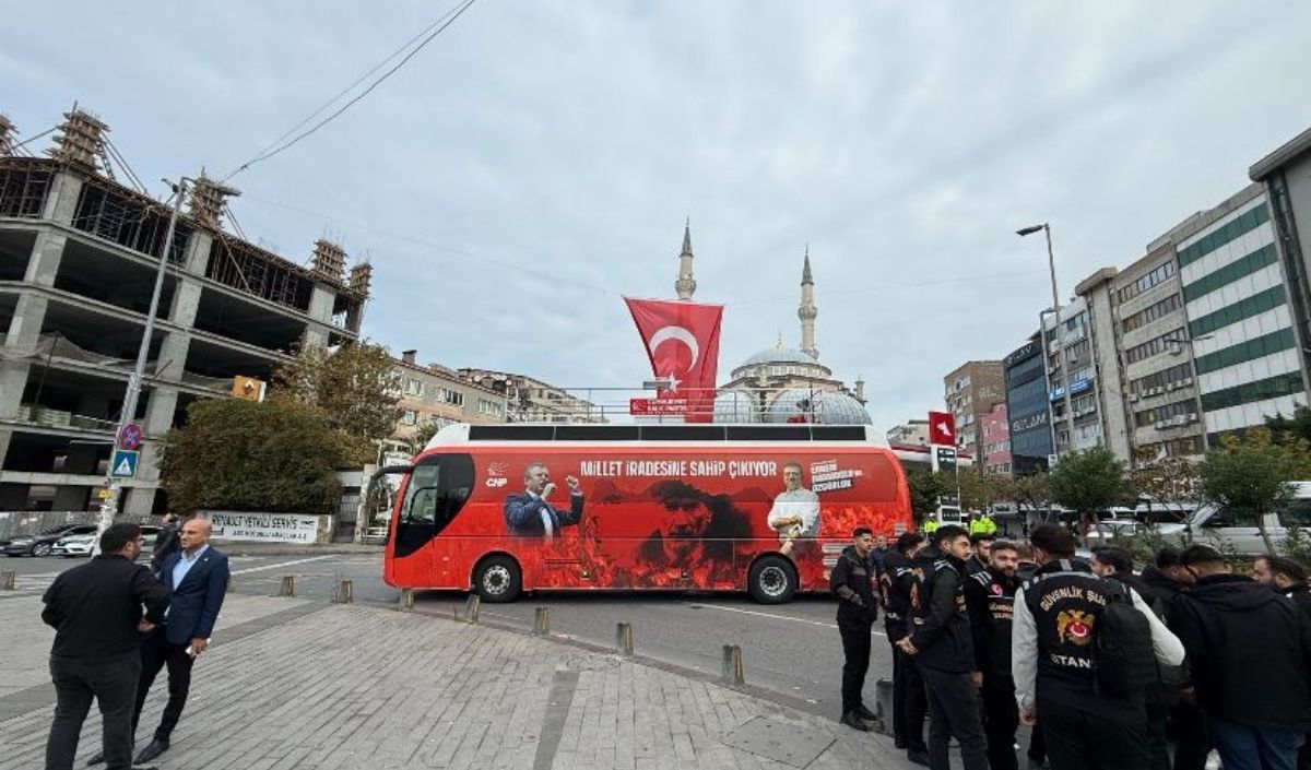 Kayseri Vekili Genç, Ekrem İmamoğlu’na Destek Için Çağlayan Adliyesi’nde (1)
