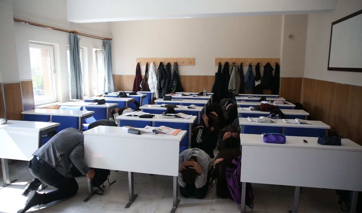 Kayseri, Yozgat Ve Kırşehir’de Okullarda Eş Zamanlı Afet Tatbikatı (2)